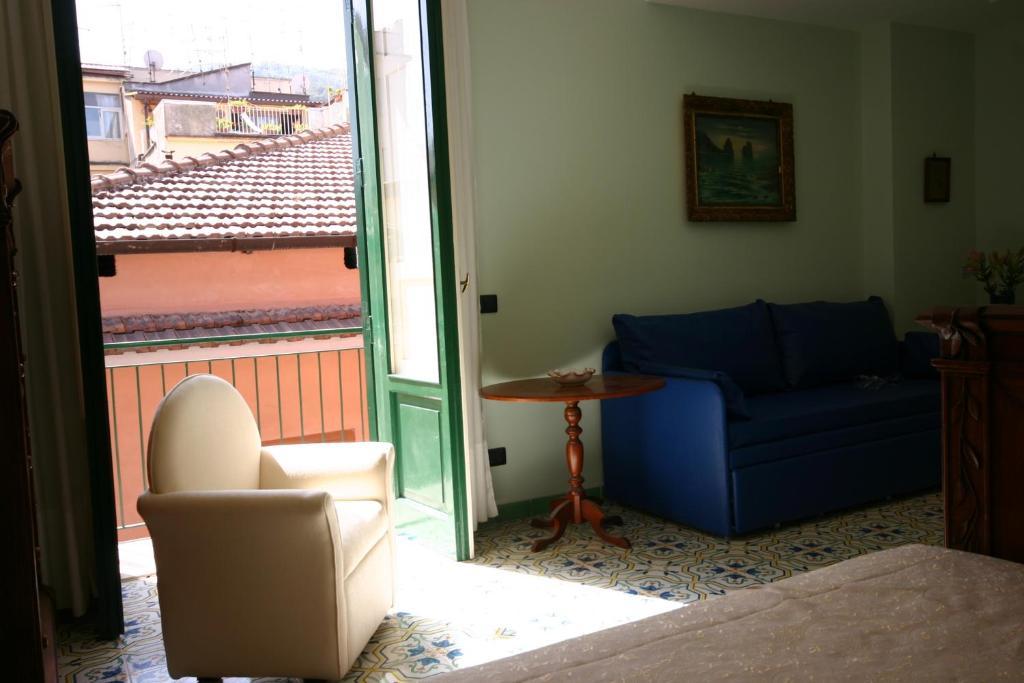 Sorrento Inn Guesthouse Gasthof Sorrent