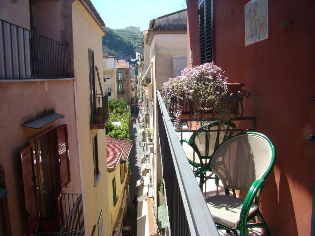 Sorrento Inn Guesthouse Gasthof Sorrent